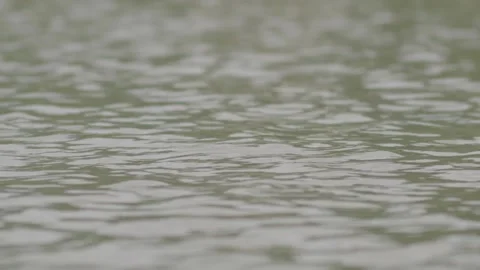 Close Up Water Wave Flows in the River 库存影片 239694305