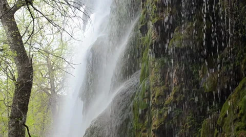 Close up of a waterfall Vídeos de archivo 34411624