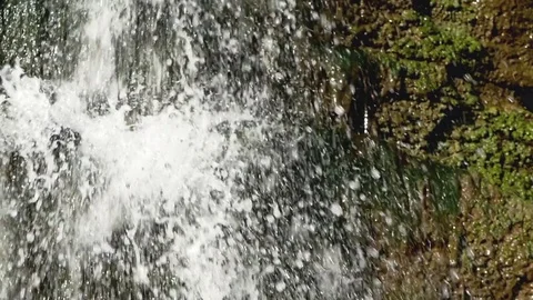 Close up of waterfall Vídeo Stock 85403846