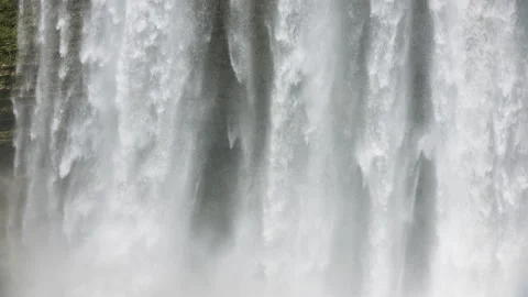 Close up a waterfall in the jungle Vídeo Stock 118726719