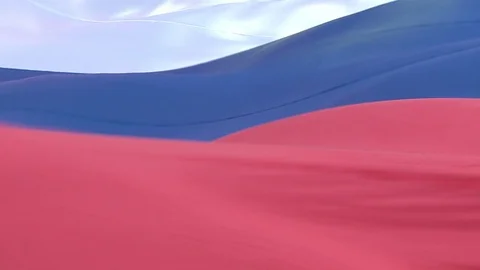 Close up waving flag of Russia,loopable Video stock 115973400