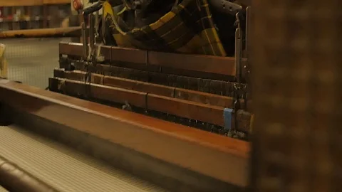 Close up on a waving machine inside a Tartan waving mill 스톡 동영상 98886843