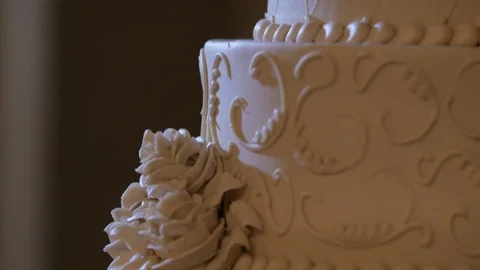 Close up of wedding cake from side moving to top 스톡 동영상 101130972