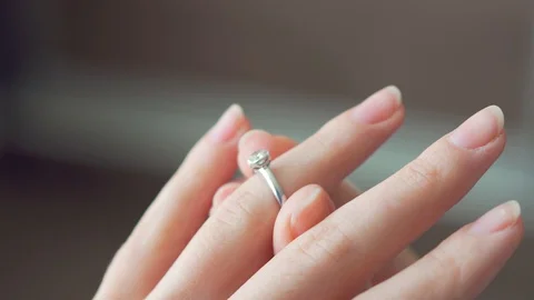 Close up wedding ring on the bride's hand Stock Footage 127996503