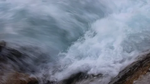 Close up from a wild waterfall in austrian mountains 스톡 동영상 40014294