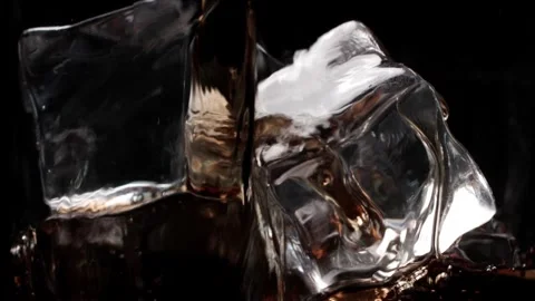 Close-up of wine liquid ice cubes Stock-Footage 259604984