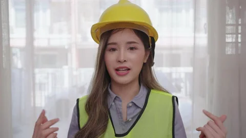 Close-up of a woman construction supervisor. Stock Footage 170419764