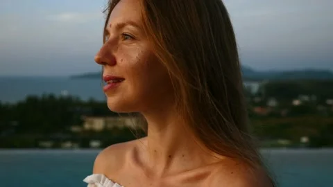 Close Up of Woman Face Looking at Sunset, Relax and Deep Breathing on Rooftop Video stock 159558587