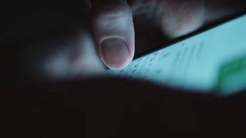 Close up of woman texting on smartphone 스톡 동영상 70565631
