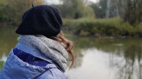 Close up of a woman thinking 库存影片 142666851