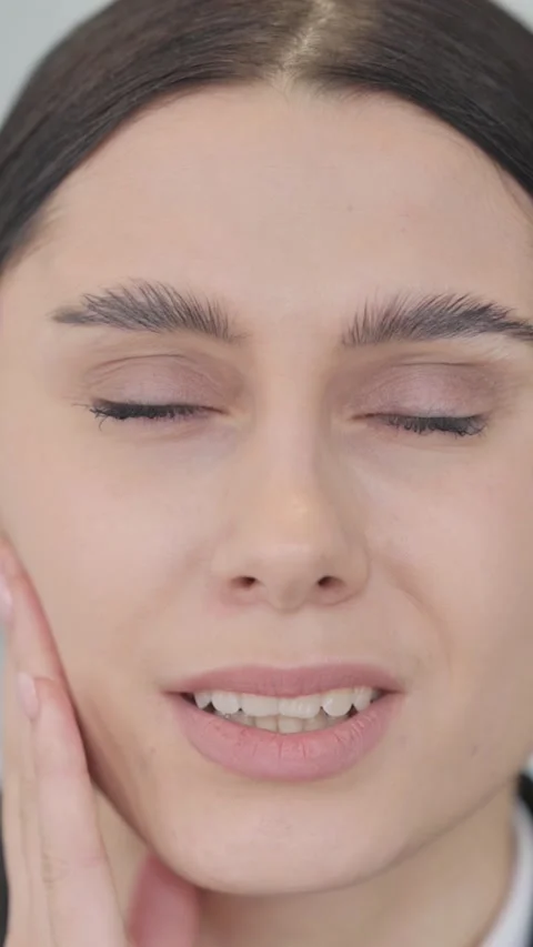 Close Up of Woman with Toothache, vertical Stock Footage 326294013