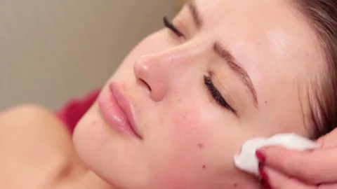 Close up of a woman's face in salon Stock Footage 81713320