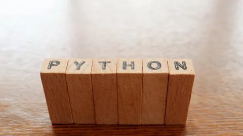 Close up the Wooden Text Block of Python Foto stock