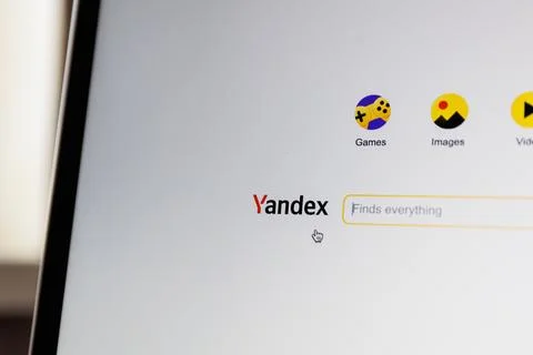 Close up of Yandex website on PC screen Stock Photos