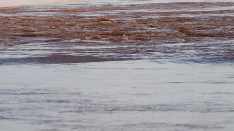 Close-up of the Yellow River water waves, water flow, water splash 動画素材 259277692