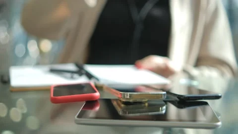 Close-up young lady freelance focus mobile phone chat with colleagues work Video stock 258651410