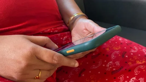 Close up young lady using mobile, mobile users Stock-Footage 170325586