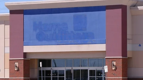 Closed abandoned retail stores and mall Stock Footage