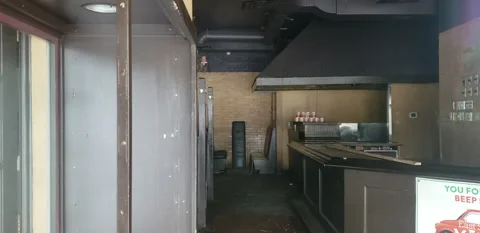 Closed bankrupt and empty restaurants and small businesses during COVID pandemic 库存影片 147368006
