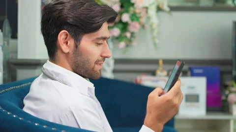 Closed up doctor using smartphone Video stock 154498309