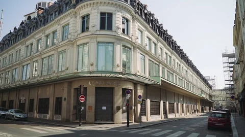 Closed doors at "bon Marche" mall in Paris during coronavirus lockdown Stock Footage 128384886