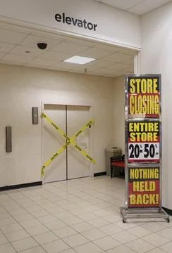 Closed elevator inside of JC Penny Store in Fort Worth, Texas USA Stock-Fotos