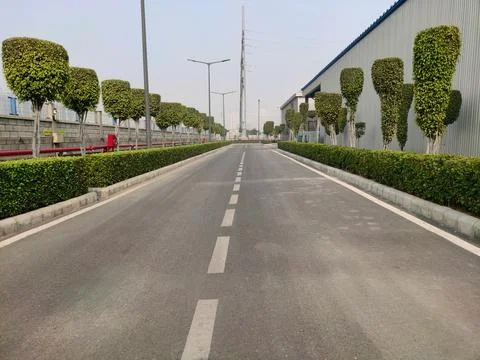 Closed end road without people no way to go forward Foto stock