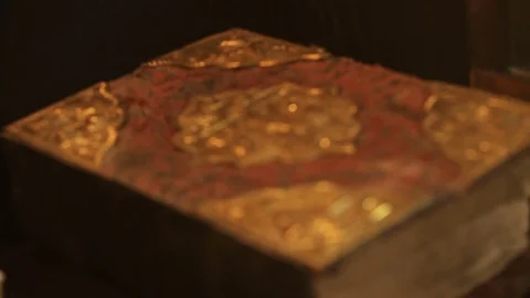 Closed old book in library Vidéo 75425894