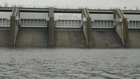 Closed Spillway Gates on a Massive Concrete Dam 스톡 동영상 330548435