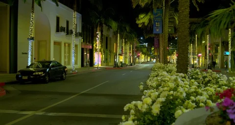 Closed stores &amp; Restaurants on Rodeo Drive, During COVID-19 Corona Virus 4k 스톡 동영상 129808227