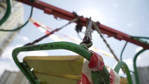 Closed swing in the playground bottom view right motion shot 库存影片 131728780