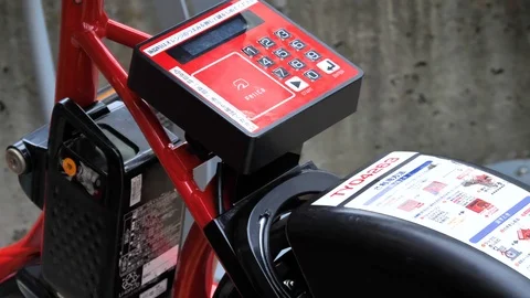 A closer look of the details of the e-bike from Tokyo Japan Видео 121369041