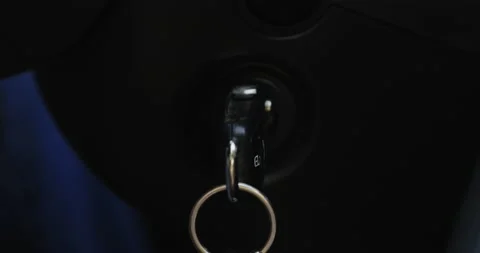 Closer view from a car ignition turning off and after an engine starting Vidéo 131487296