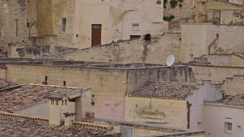 Closer view of the Sassi area in Matera. Version 2 Vidéo 291989493
