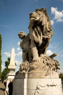 Closeup of architectural elements and statues on Alexander the Third Bridge i 库存照片