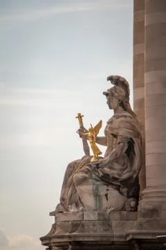 Closeup of architectural elements and statues on Alexander the Third Bridge i 库存照片