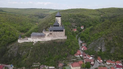 Closeup castle in the woods Stock Footage 207782036