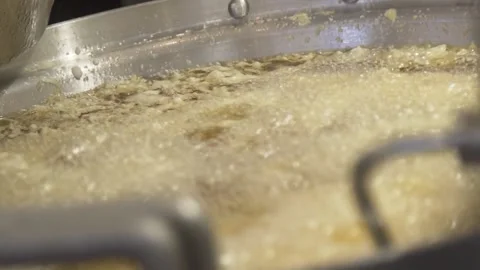 Closeup Chef Hands Deep Frying Ebi Tempura in Oil Видео 217667572