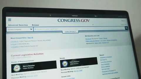 Closeup of a computer screen displaying Congress.gov 스톡 동영상 333537900