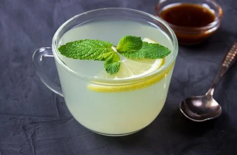 Closeup of Cup of Ginger tea with lemon and mint Stock-Fotos