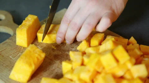 Closeup of cutting raw pumpkin Stock Footage 40978567