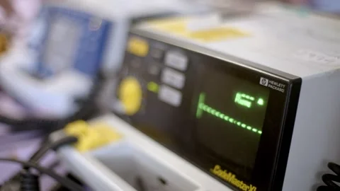 Closeup of an electrocardiogram machine in a hospital 스톡 동영상 262253260