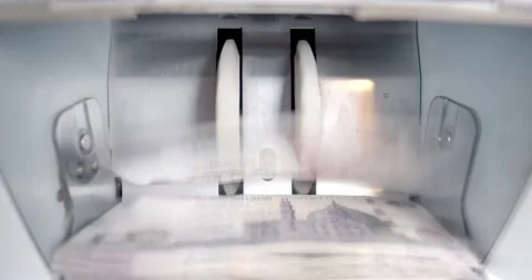 Closeup of Electronic Cash Counting Machine Counting 200 Egyptian Pound Notes 스톡 동영상 317922854