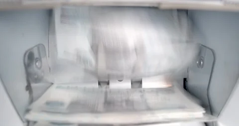 Closeup of Electronic Cash Counting Machine Counting 100 Egyptian Pounds 스톡 동영상 317925176