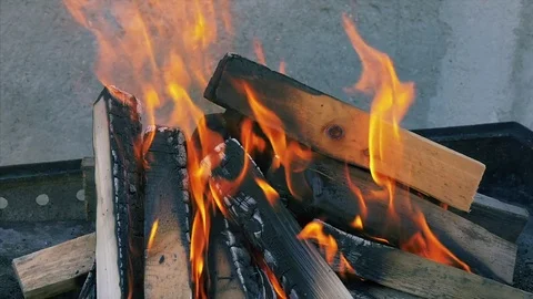 Closeup of flames burning, slow motion 스톡 동영상 71129828