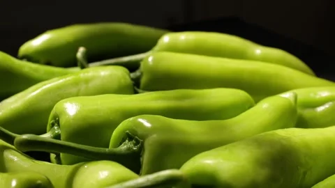 Closeup of a green pepper Video stock 302537111