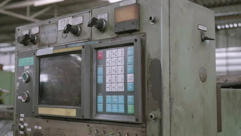 Closeup hand of maintenance engineer control automatic and pressing machine w Stock Footage 141060902