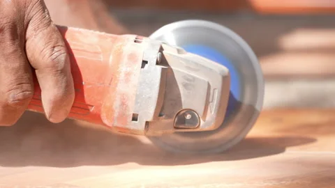 Closeup hand worker use cutting machine cut tile ceramic on slow motion video Vídeos de archivo 221602127