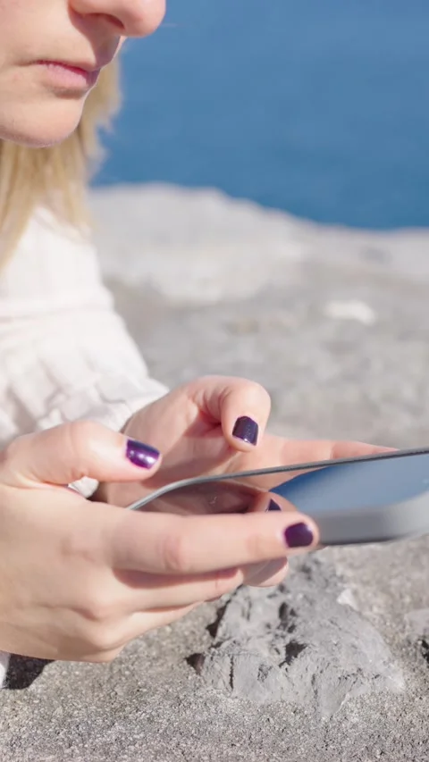 Closeup of hands typing on phone Stock Footage 288327565