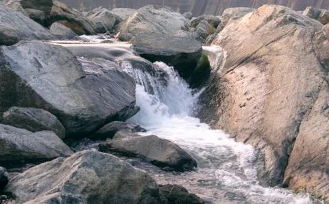 Closeup image of a small waterfall flowing Foto stock